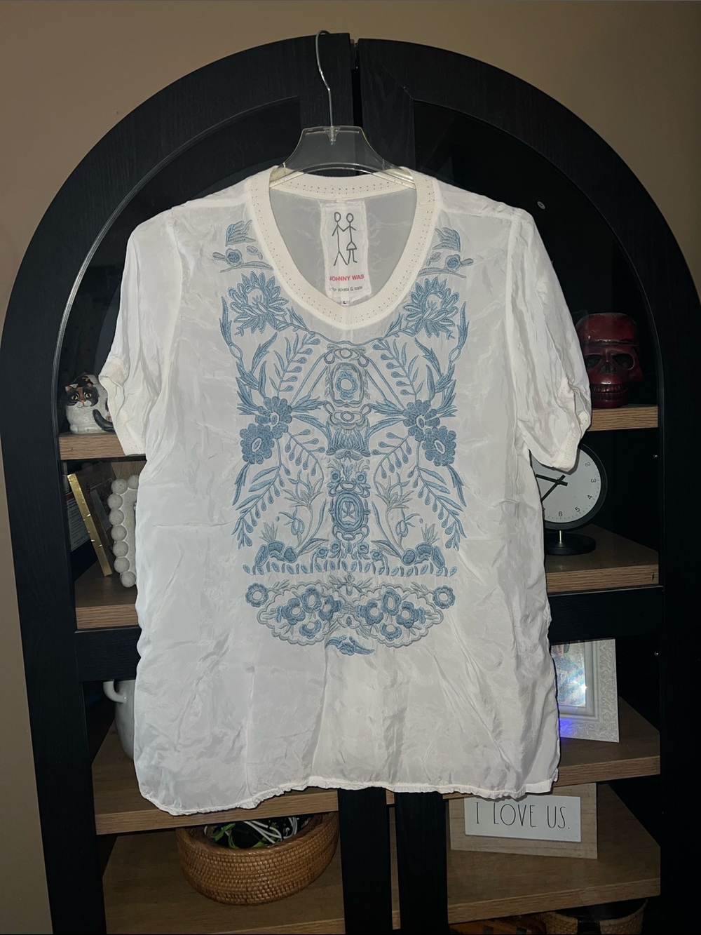 Johnny Was White Top with Blue Embroidered Detail L